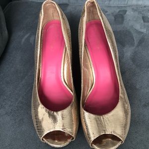 Lilly Pulitzer Gold Open-Toe Wedges